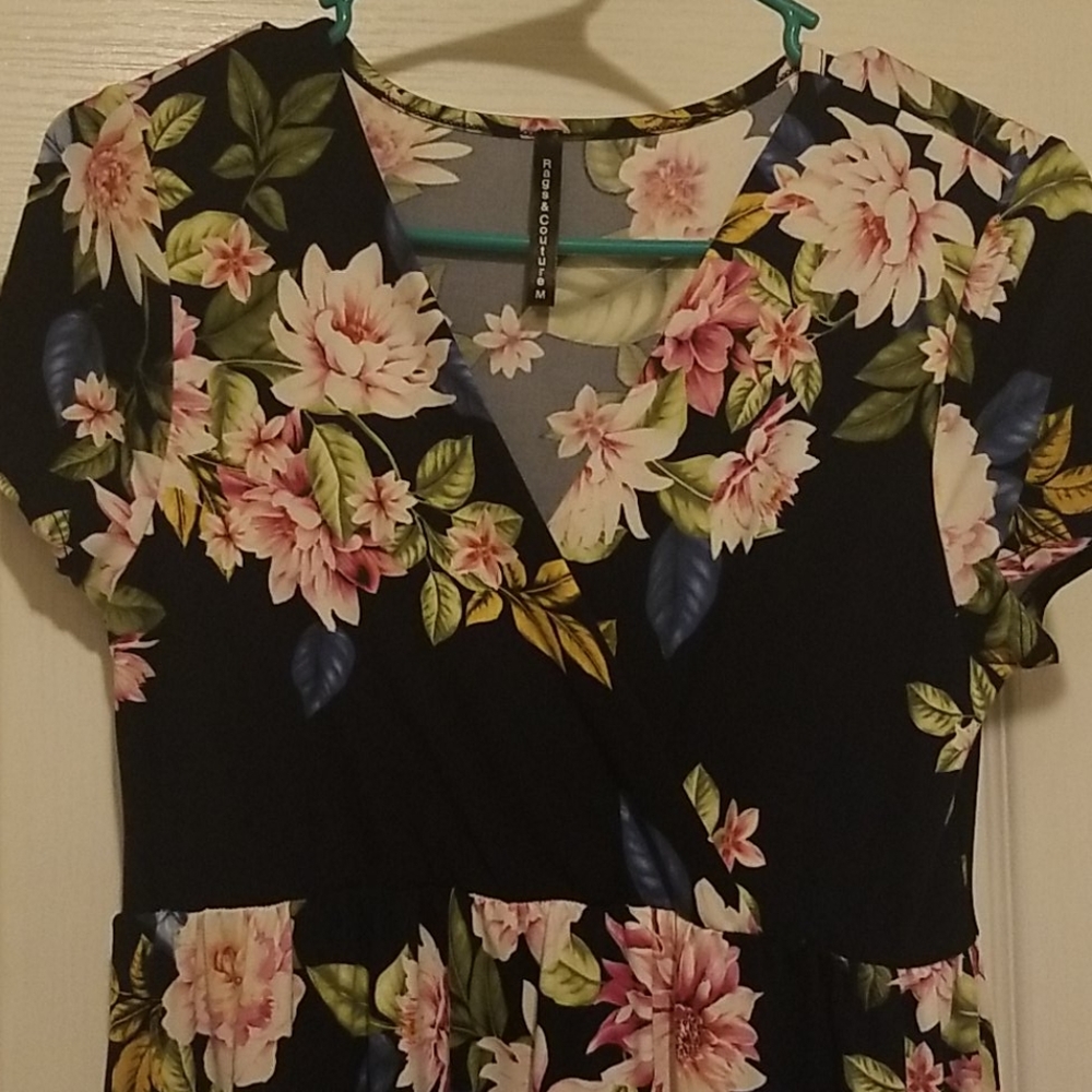 Dress - Picture 2 of 4